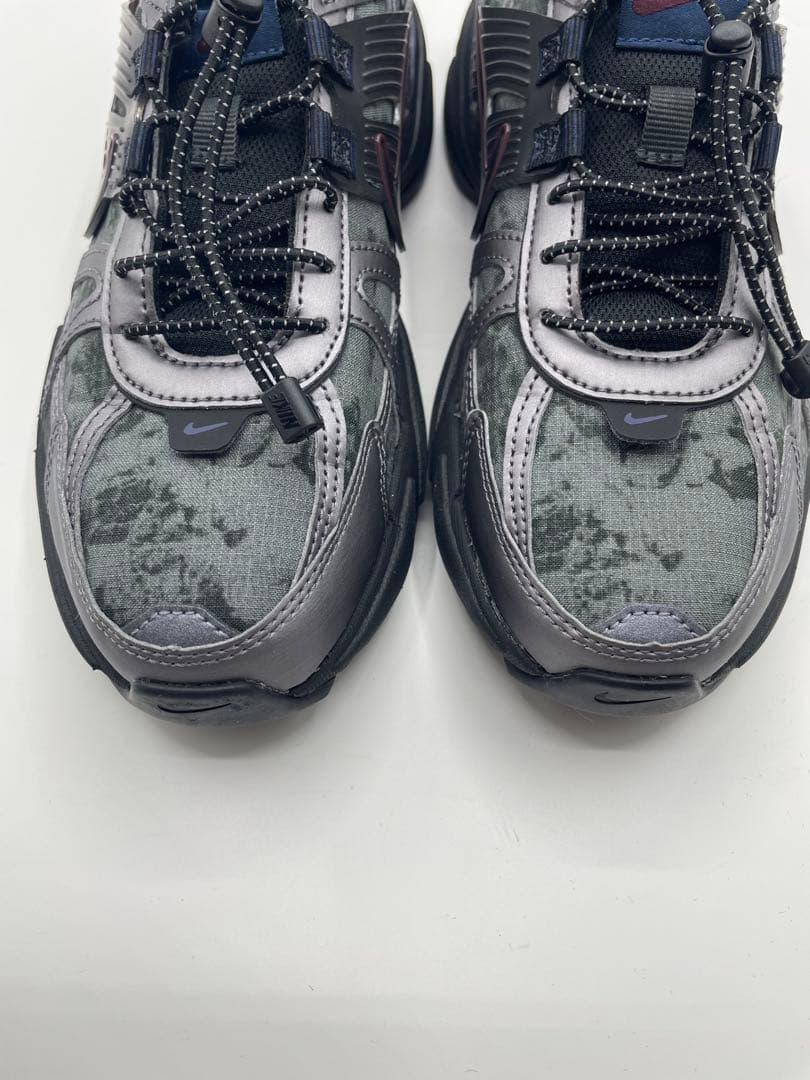 NIKE V2K RUN スニーカー 24cm HQ4053-001