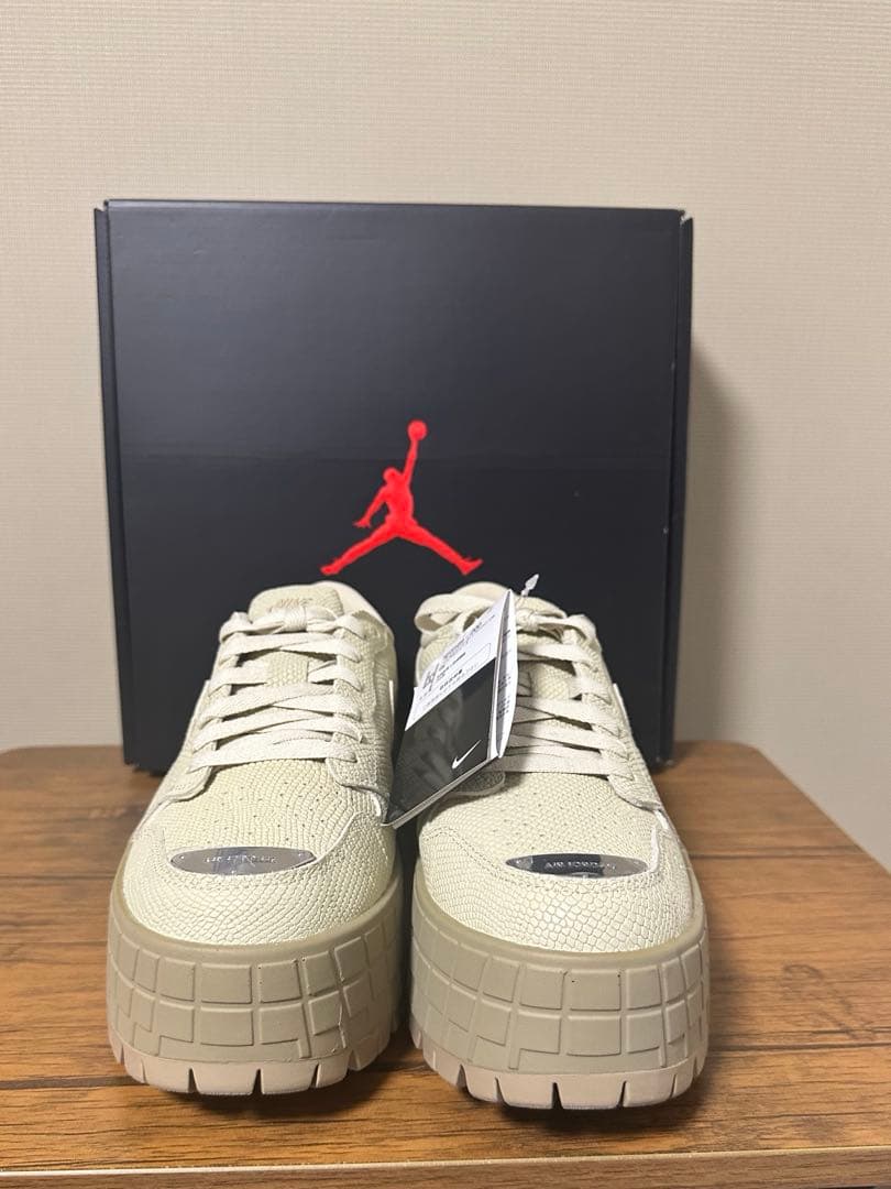 【新品・タグ・箱付】ナイキ ウィメンズ エア ジョーダン 1 ブルックリンLOW