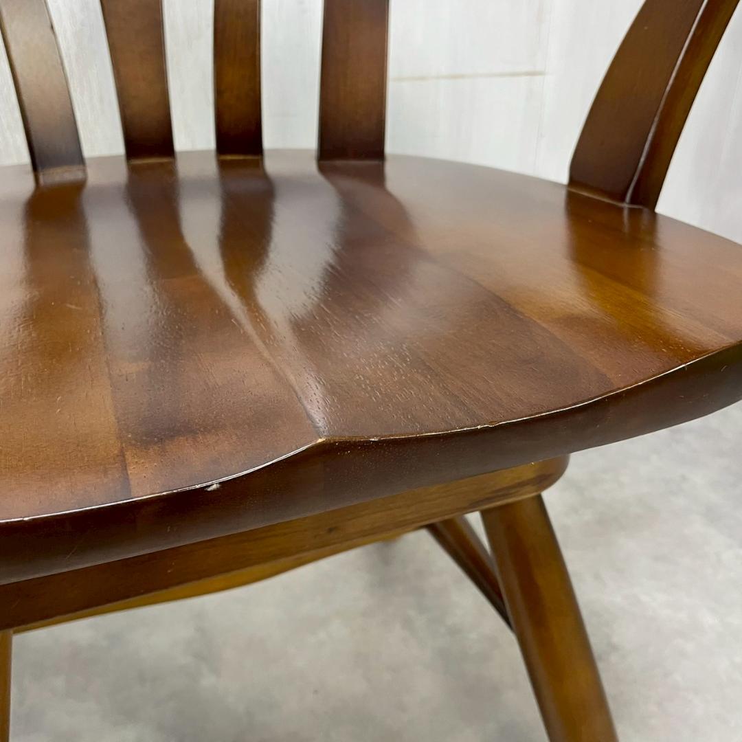 カリモク家具 回転式 アームチェア ダイニングチェア 無垢材 国産家具 B