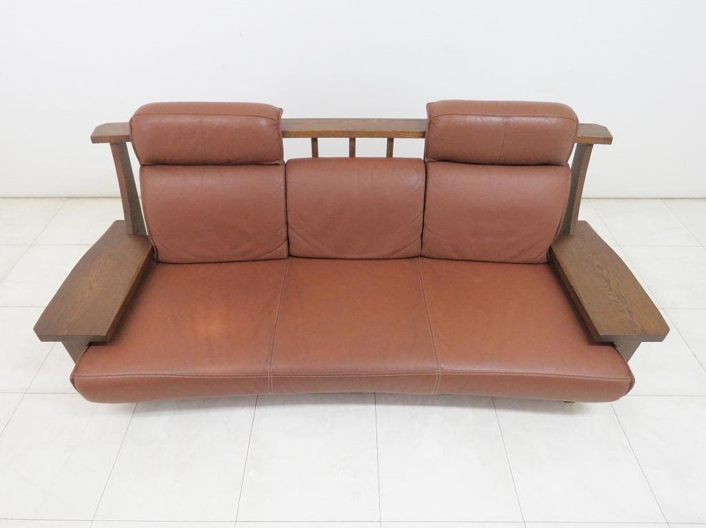 ■葉山ガーデン■WAZA 3人掛けソファ■本革■天然木■ウッドアーム■和モダン