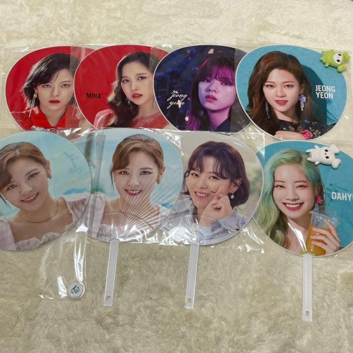 twice アルバム うちわ トレカ 缶バ まとめ売り