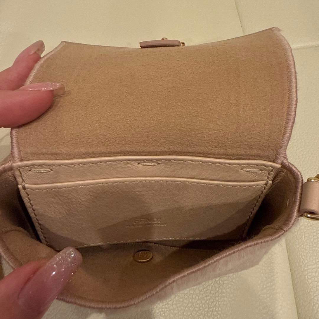 FENDIナノバケットチャーム