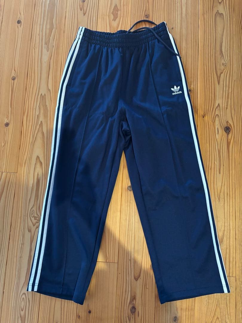 アディカラー バギーフィット ファイヤーバードトラックパンツ　Mサイズ ネイビー