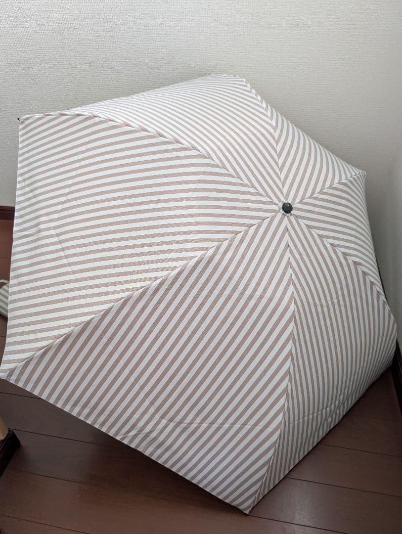 SUN BARRIER 100│折りたたみ日傘 ３段折 / ベージュ白ストライプ