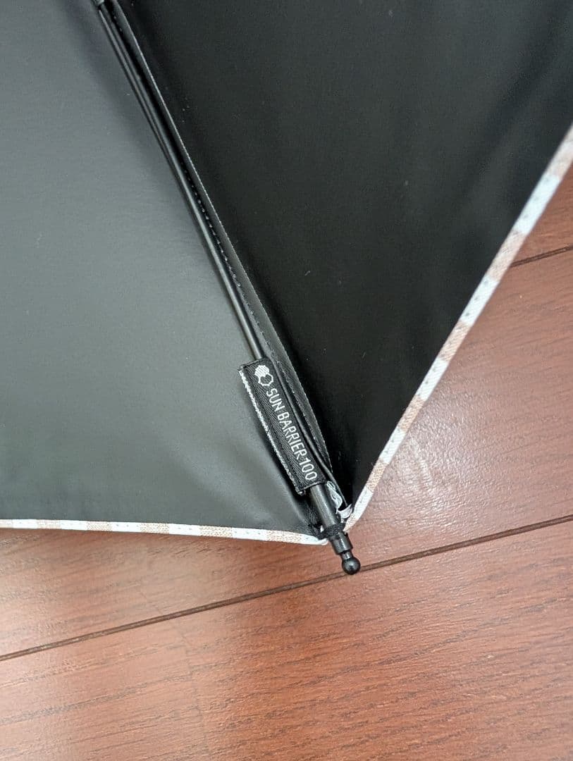 SUN BARRIER 100│折りたたみ日傘 ３段折 / ベージュ白ストライプ