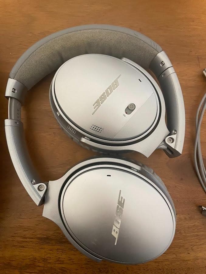 Bose QuietComfort 35 ワイヤレスヘッドホン シルバー