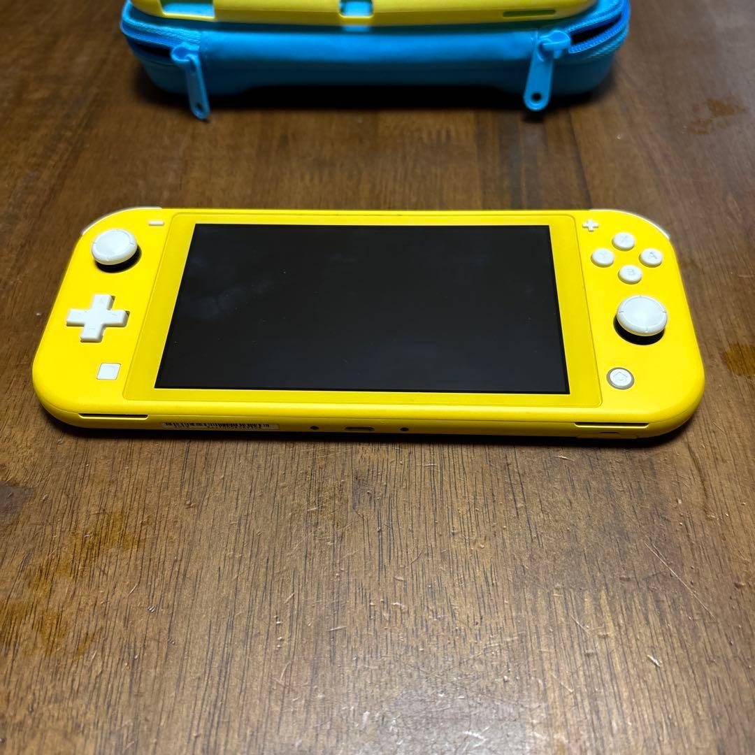Nintendo Switch Lite イエロー ケース付き　ジャンク