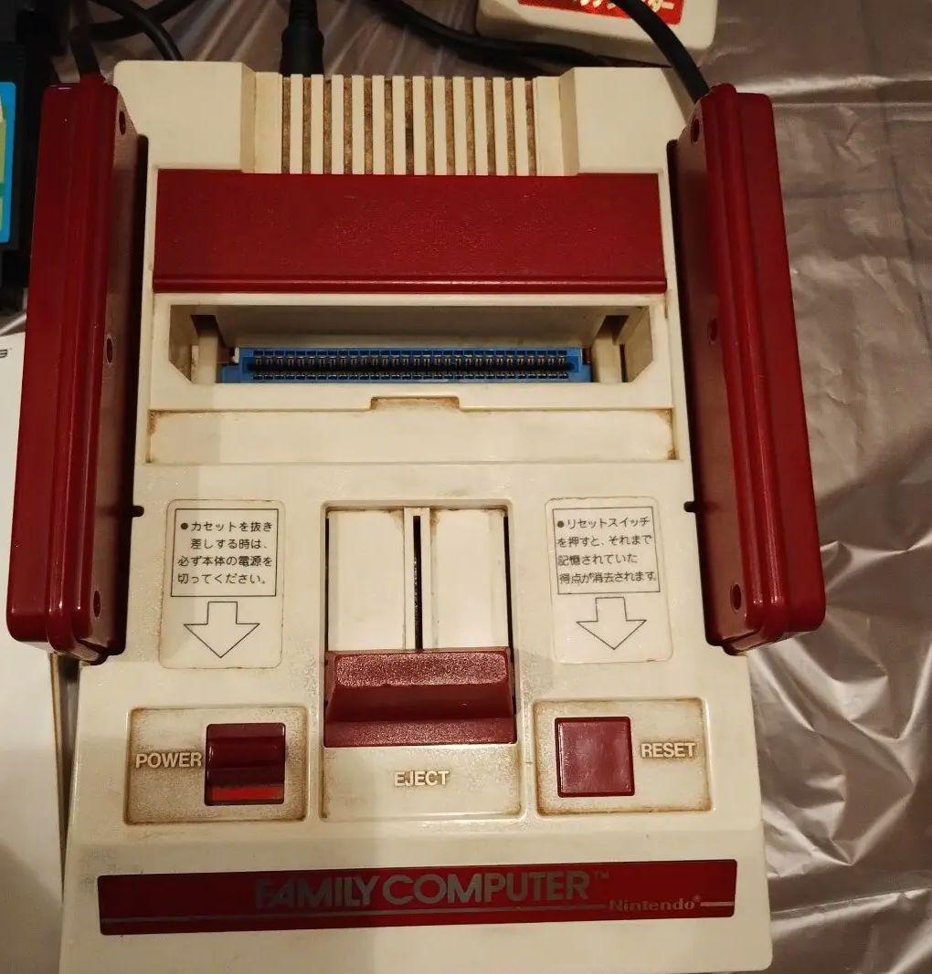 ファミコン本体　ファミコンソフト20本