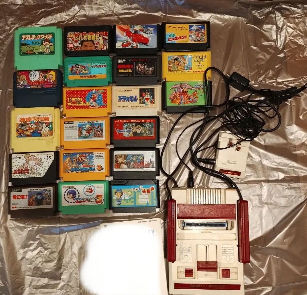 ファミコン本体　ファミコンソフト20本