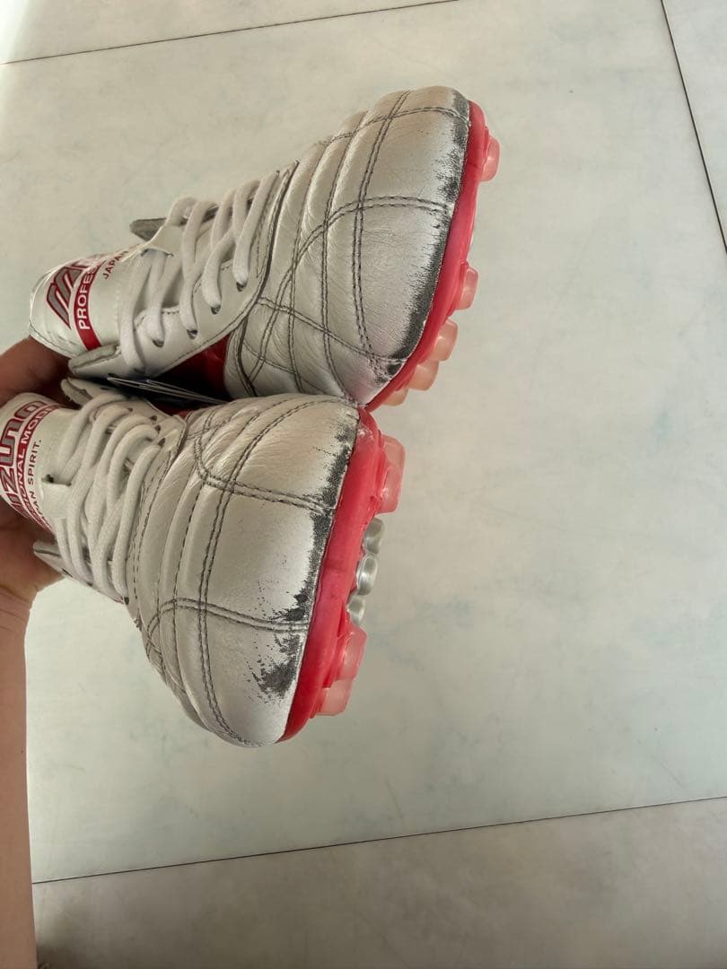 Mizuno モレリア 2 JAPAN AG スーパーホワイト×メルビーレッド