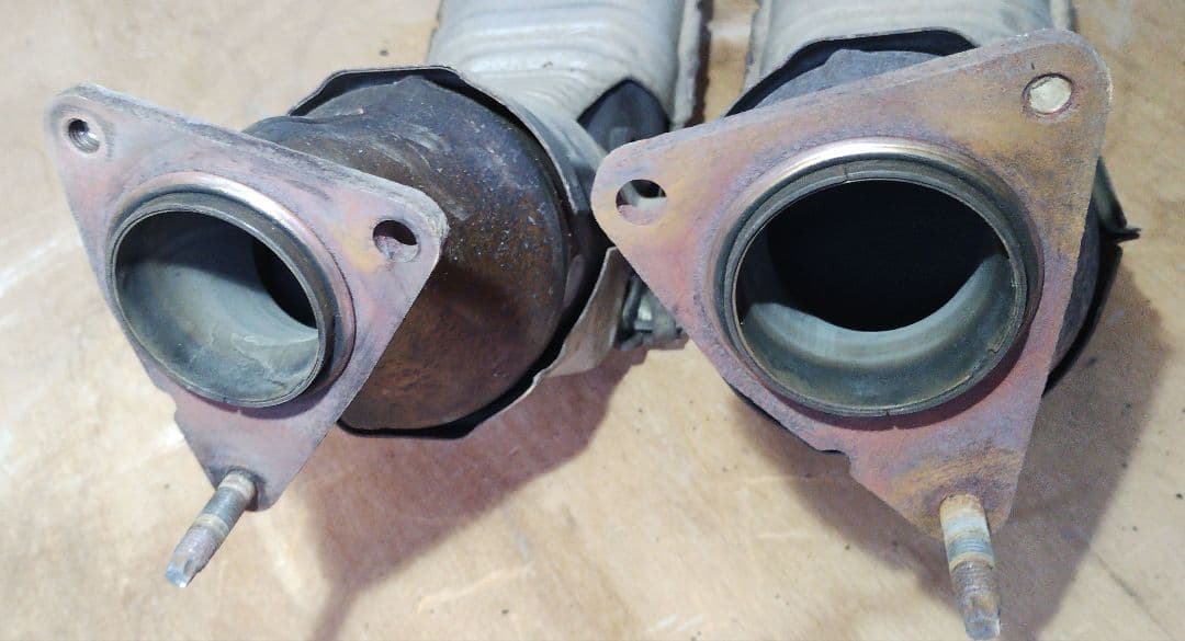 日産 VQ35HR 触媒　純正