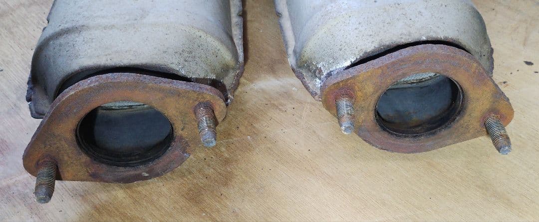 日産 VQ35HR 触媒　純正