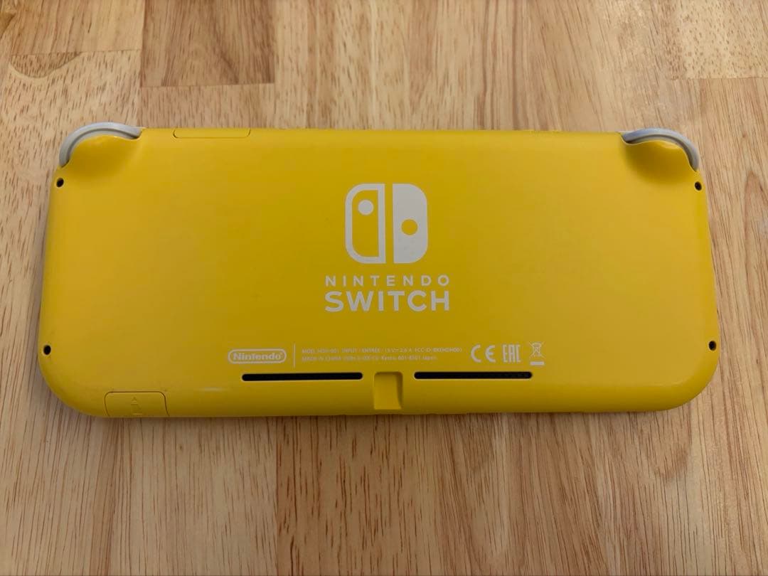Nintendo Switch Lite イエロー 本体　充電器、箱付き