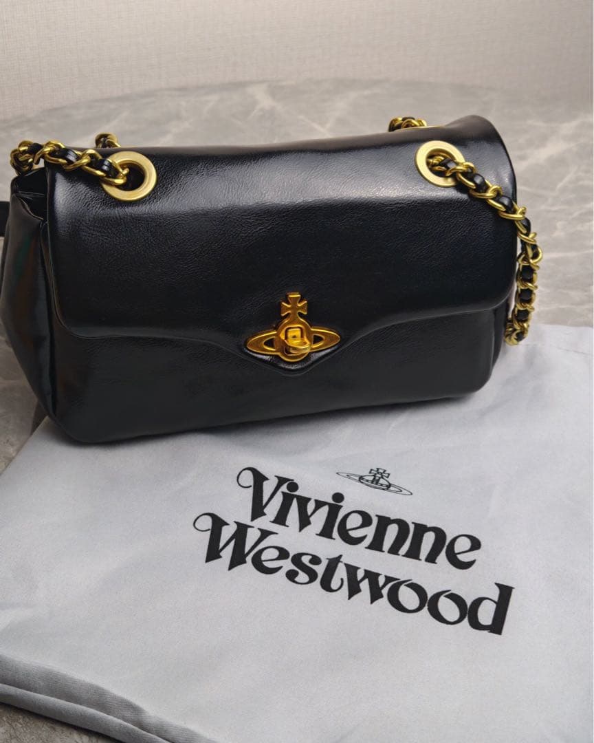 Vivienne Westwood　ブラック　チェーンショルダーバッグ　美品
