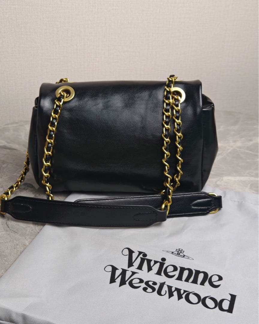 Vivienne Westwood　ブラック　チェーンショルダーバッグ　美品