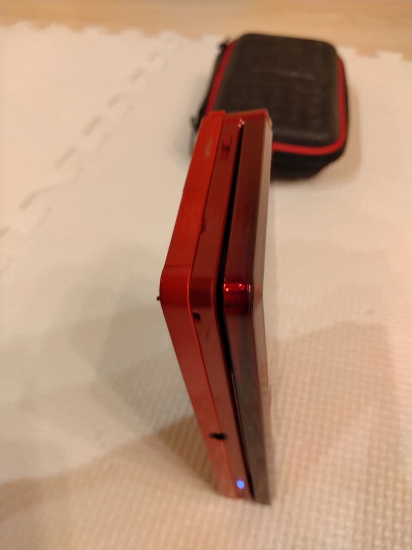 ニンテンドー3DS メタリックレッド