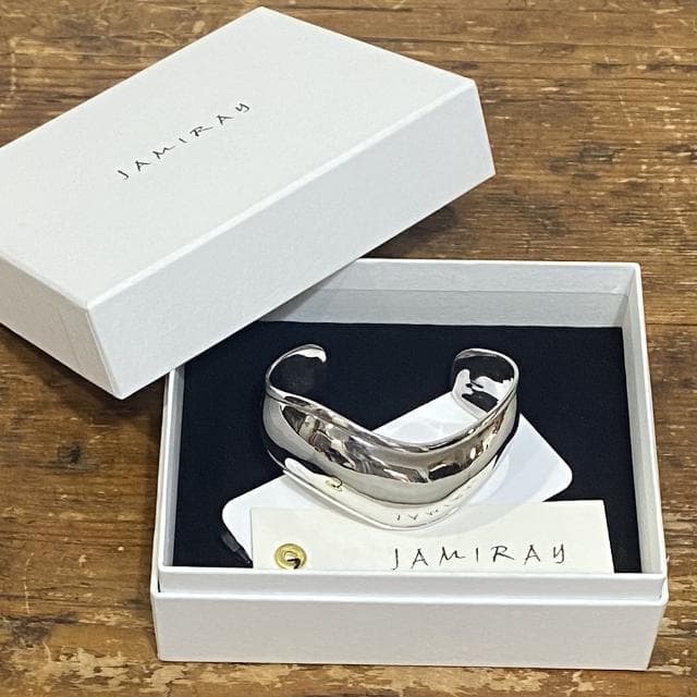 JAMIRAY ジャミレイ Wavy Silver Bangle カフバングル