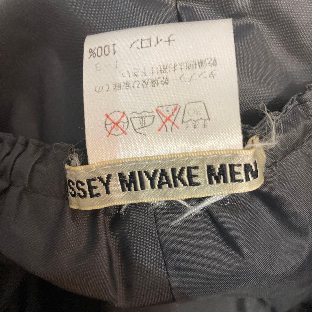 イッセイミヤケ ダークグレー　ナイロン　帽子　キャスケット F フリー　キャップ