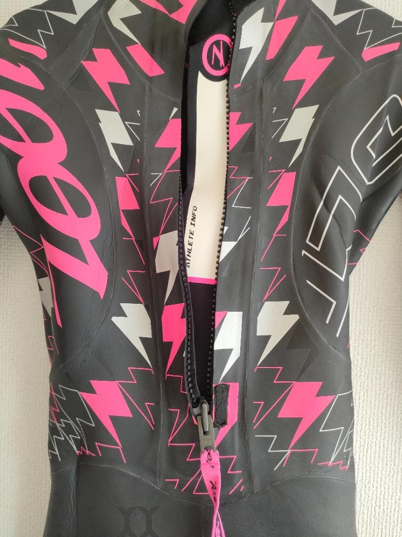 ウェットスーツ Mサイズ 黒とピンク　トライアスロン　ZOOT