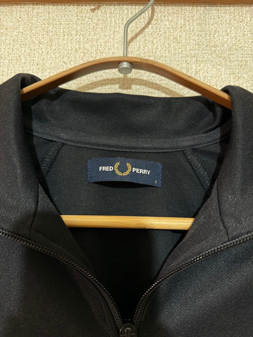 FRED PERRYジップアップジャケット サイドロゴ ネイビー Sサイズ