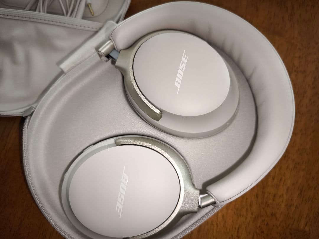 Bose QuietComfort Ultra ワイヤレスヘッドホン ホワイト