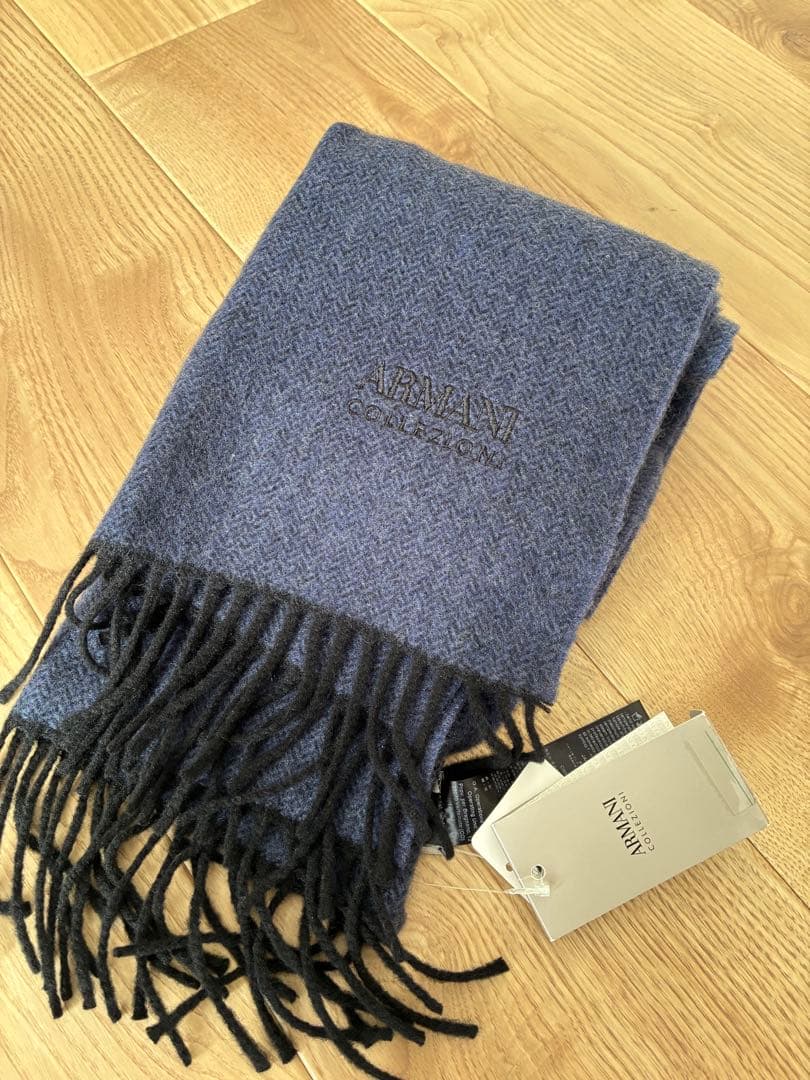 ARMANI COLLEZIONI ダークブルー マフラー