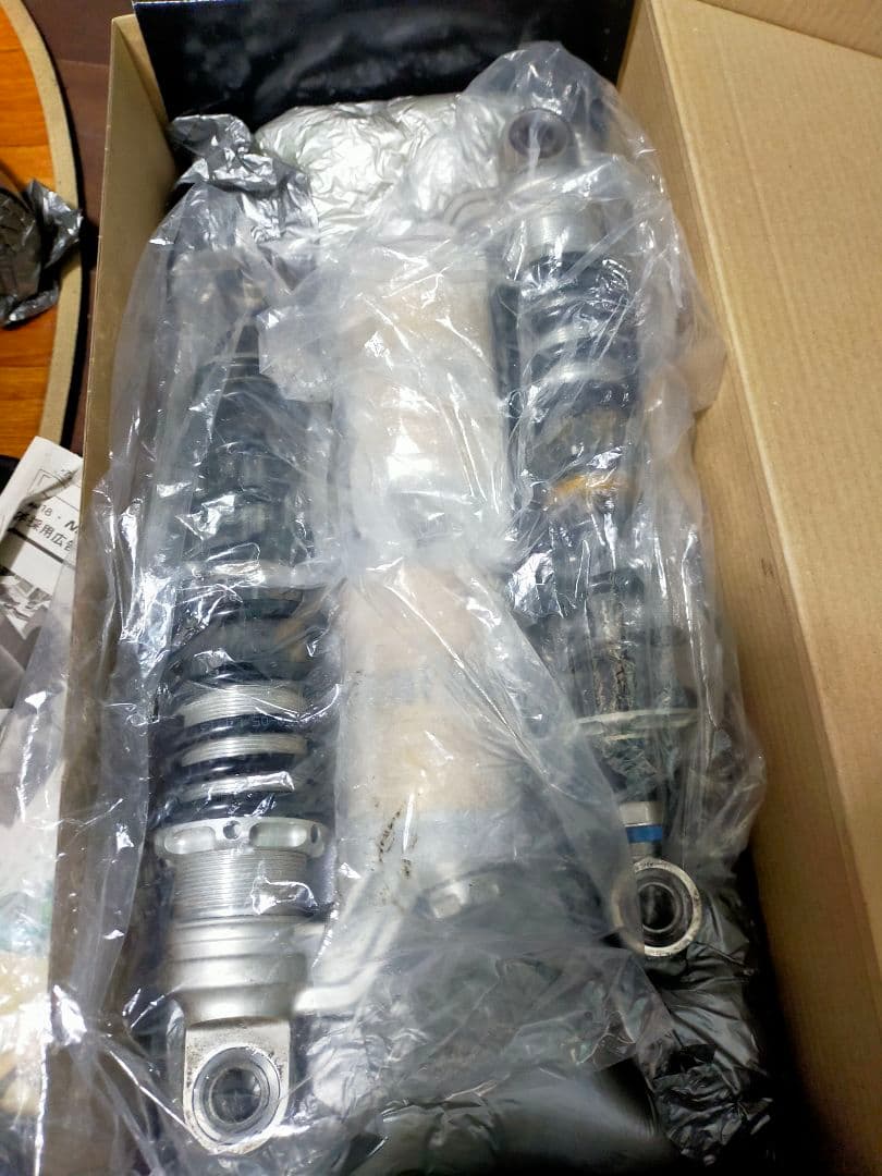 vmax1200 オーリンズリアショック