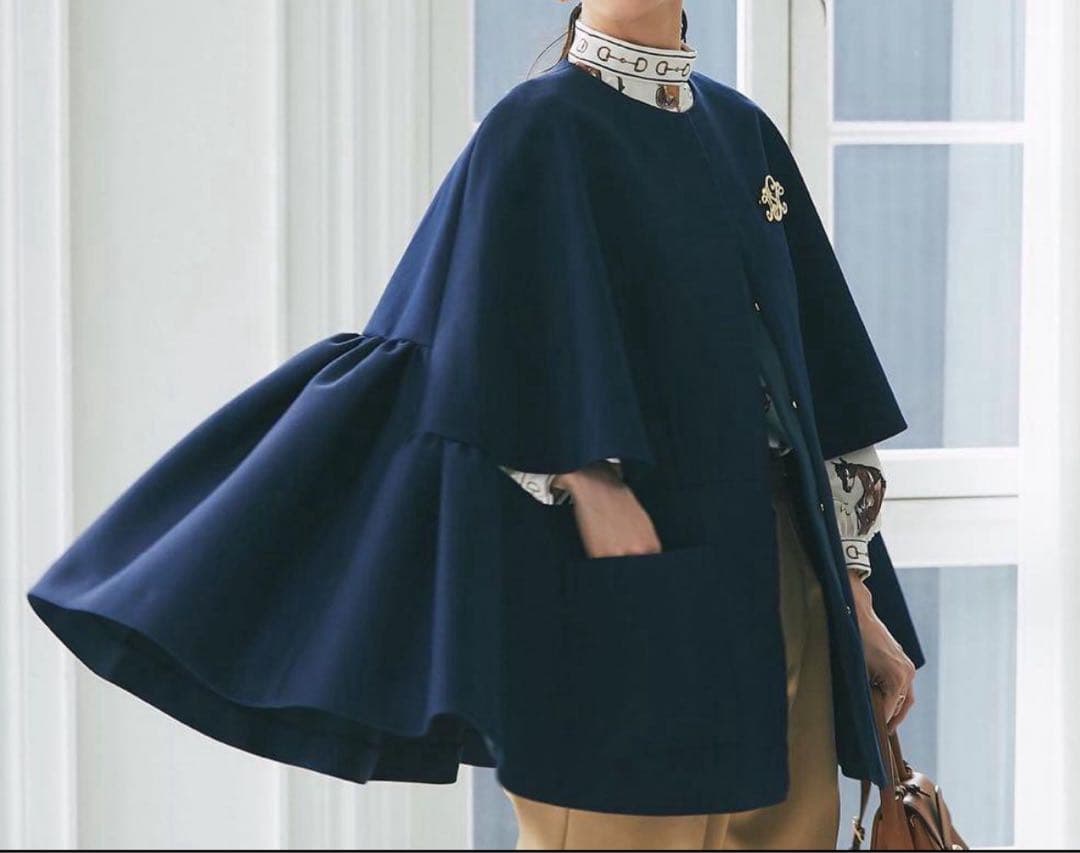 【SEVENTENbyMIHOKAWAHITO】最終価格フレアショートコート