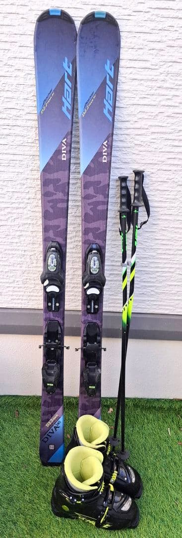 スキー4点セット（板、靴、ビンディング、ストック）　取扱説明書付