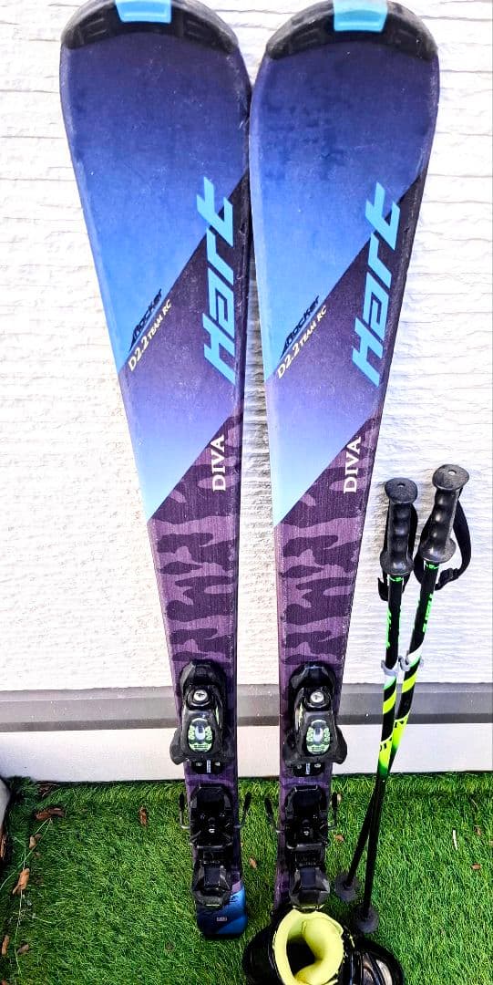 スキー4点セット（板、靴、ビンディング、ストック）　取扱説明書付