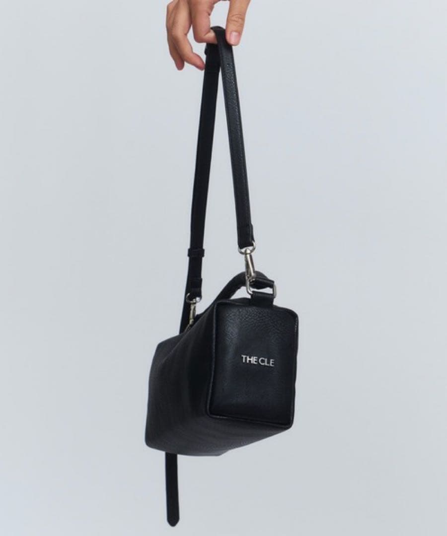 thecle ザクレ　BOX BAG ショルダーバッグ ブラック　2way