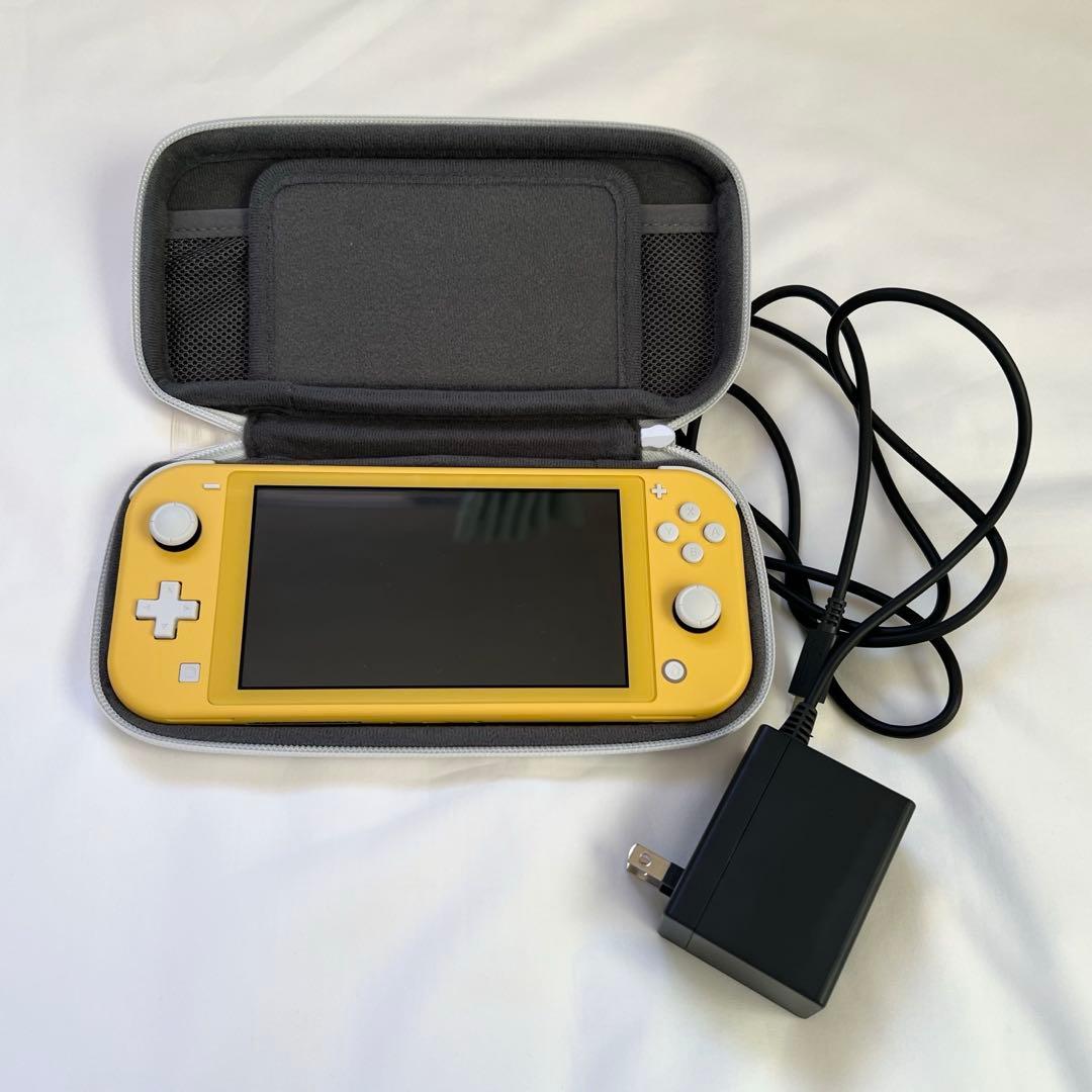 ニンテンドー Switch Light イエロー