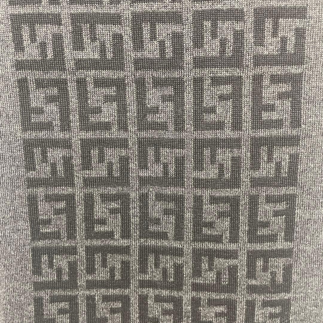 Fendi グレー ブラック　ズッカ柄　ロゴ　ウール　マフラー　リバーシブル