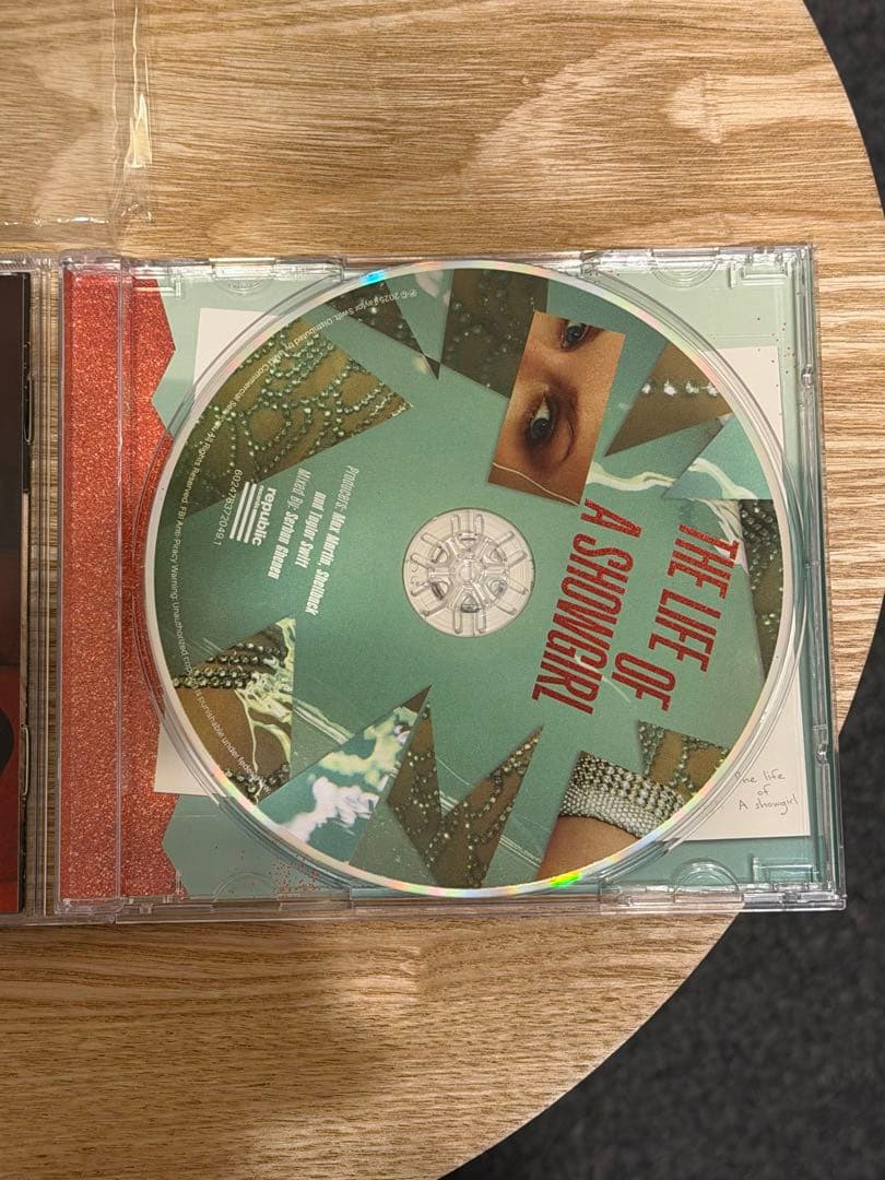 THE LIFE OF A SHOWGIRL CDサインPHOTO4③