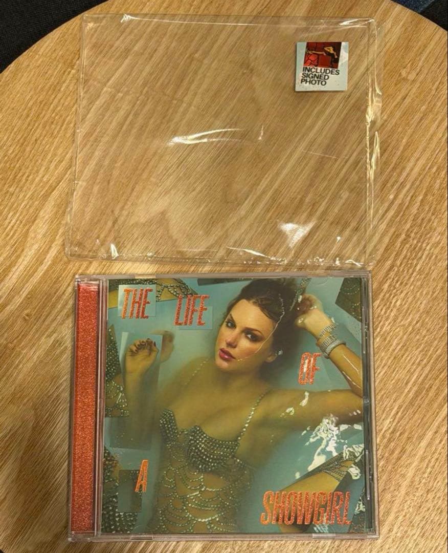 THE LIFE OF A SHOWGIRL CDサインPHOTO4③