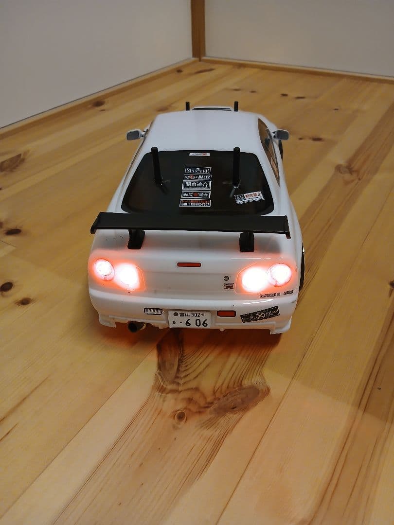 Nissan Skyline 34GT-R 中古ラジコンカー TT-01