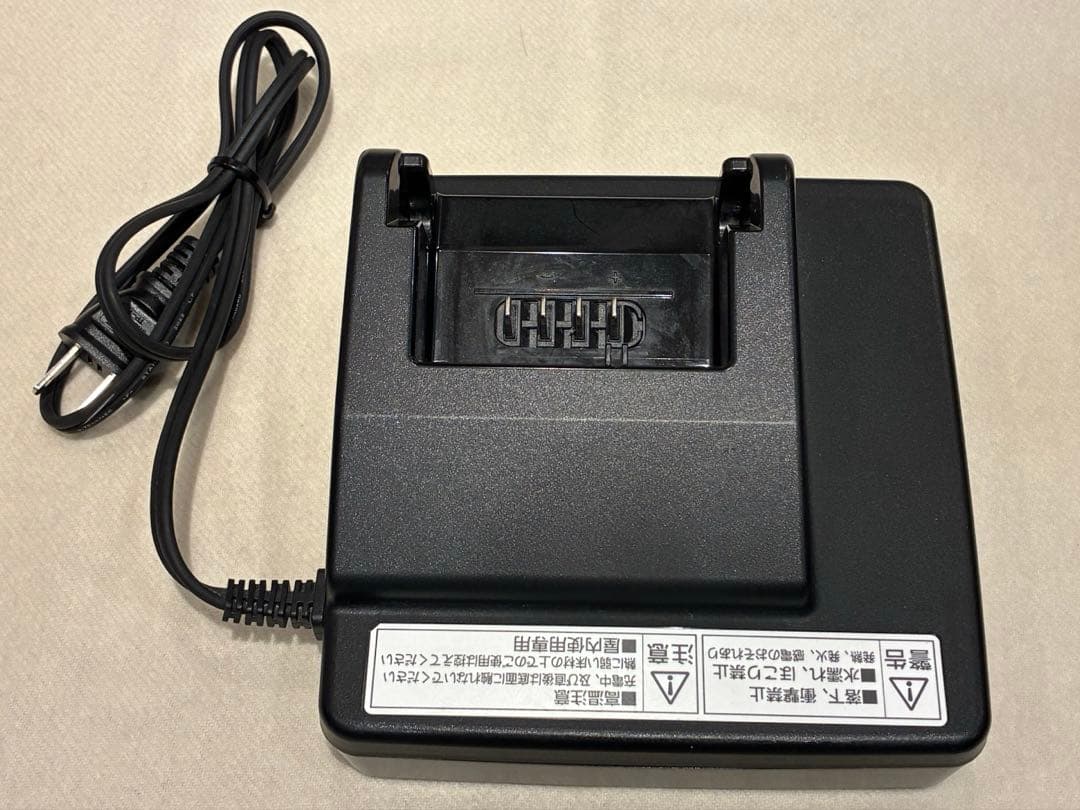 パナソニック電動自転車用バッテリー充電器 NKJ075N（美品）