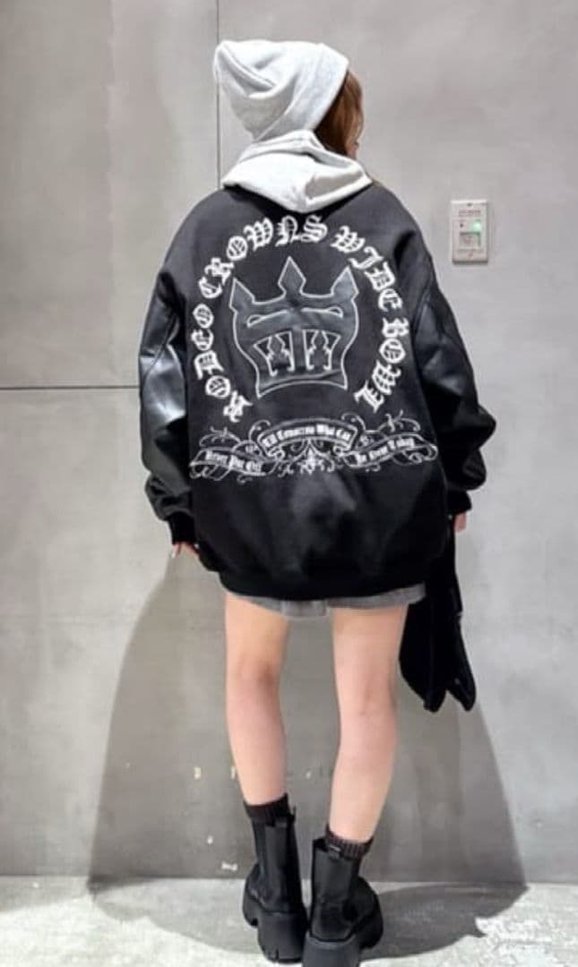 ロデオクラウンズ Blackletter スタジャン ユニセックス Lサイズ