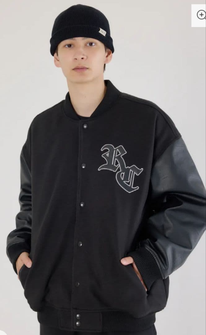 ロデオクラウンズ Blackletter スタジャン ユニセックス Lサイズ