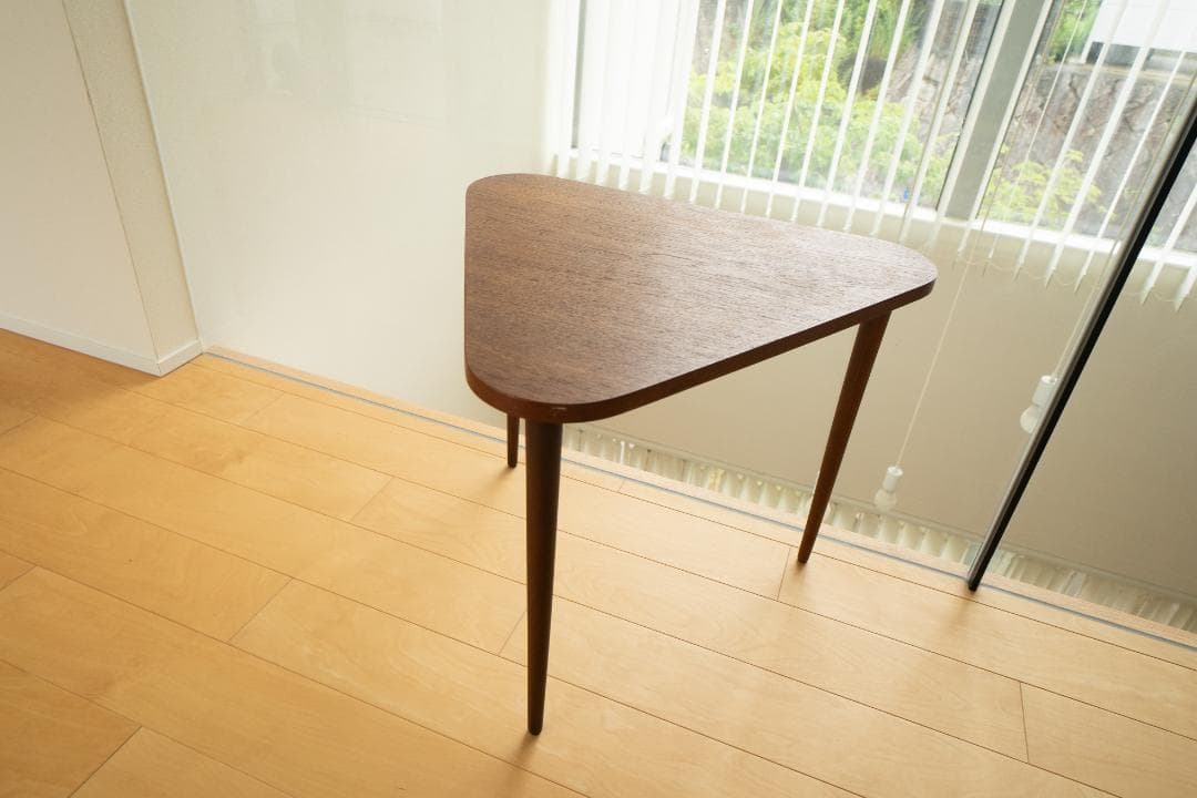 デンマーク家具木製トライアングルサイドテーブル ブラウン