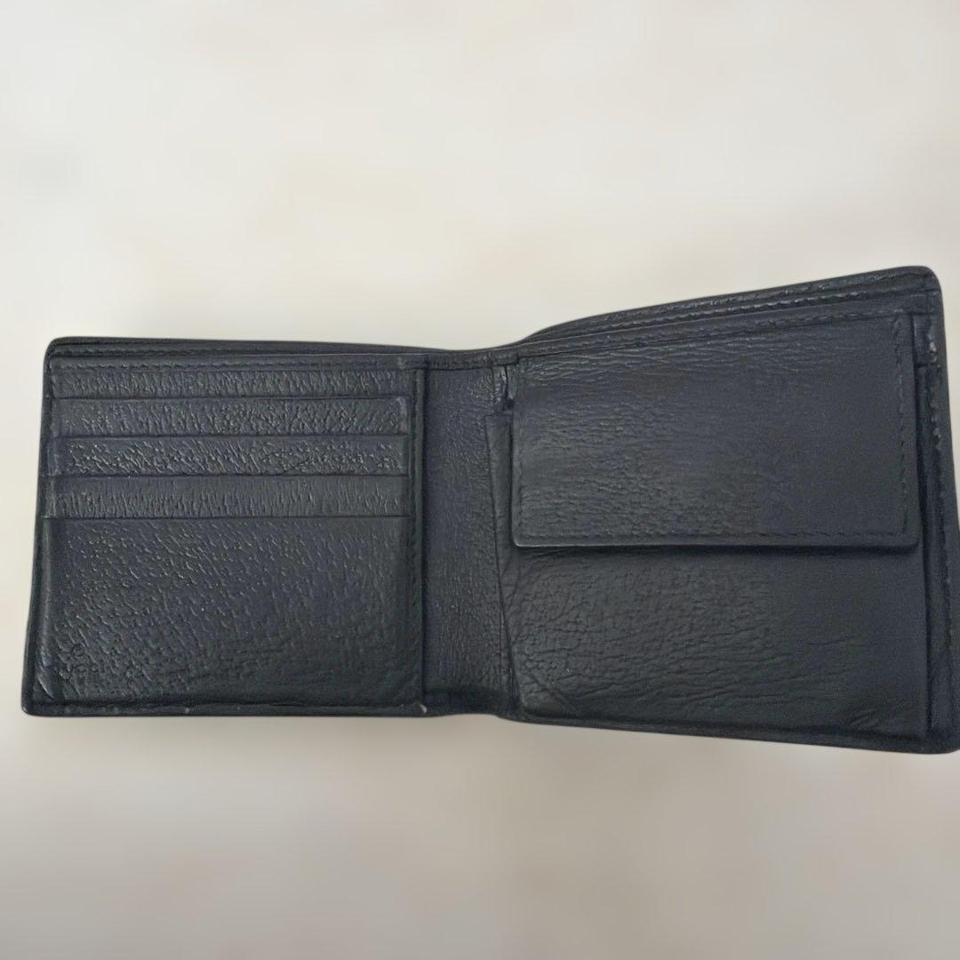 最終値下げ！！GUCCI 2つ折り財布