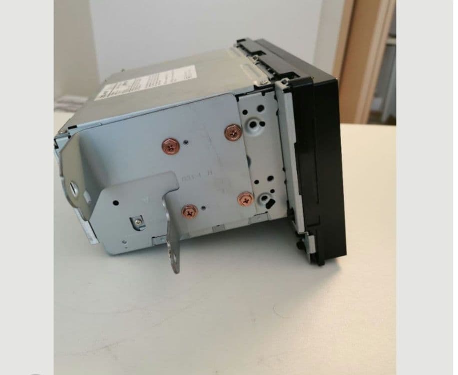 イクリプス　カーナビ　AVN−ZX03i　９インチ