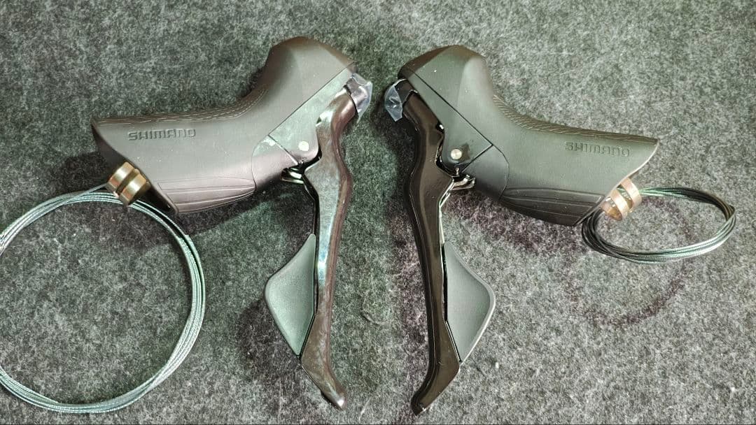 未使用 シマノ 105 ST-R7000 シフトレバー 11速 機械式