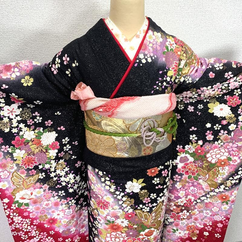 505z10〇銀通し 振袖 高身長な方にも 金彩 花 蝶々〇美品 成人式 結婚式