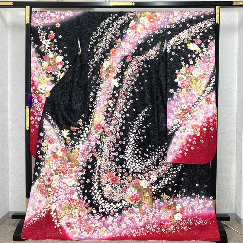 505z10〇銀通し 振袖 高身長な方にも 金彩 花 蝶々〇美品 成人式 結婚式