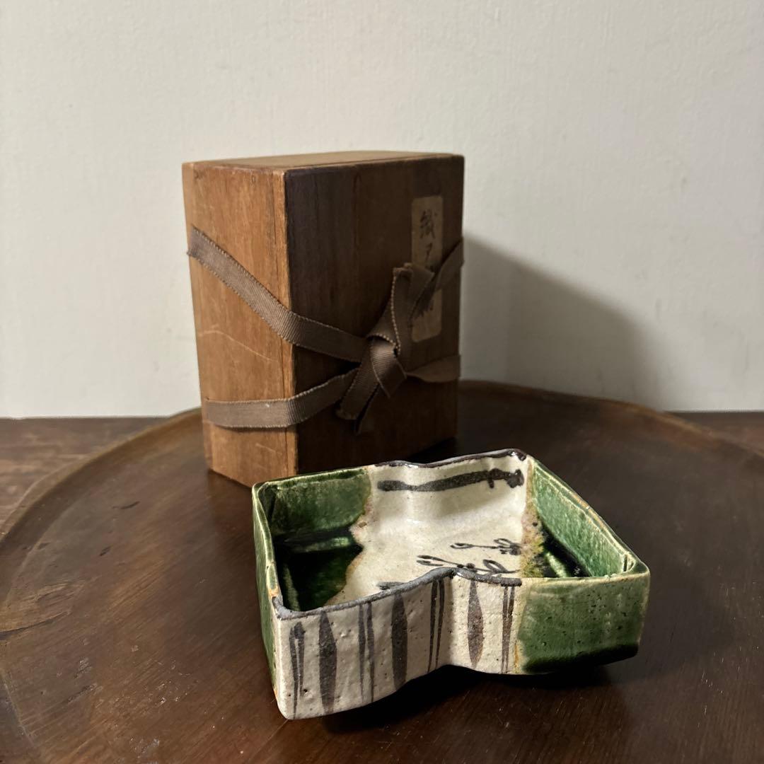 時代織部　向付け　美濃　瀬戸　古美術　茶道具　懐石　酒器　志野　唐津　備前　李朝