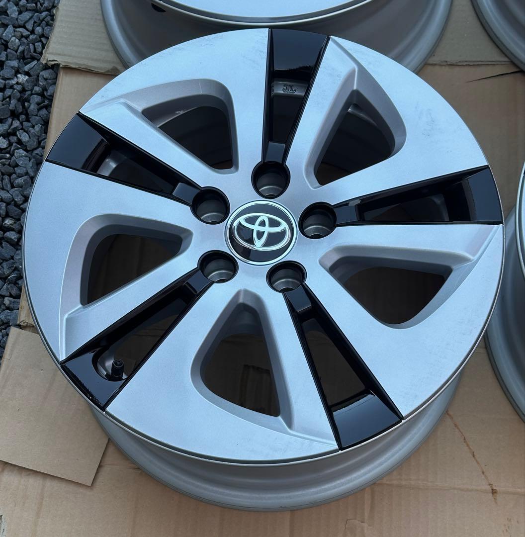 新車外し　50プリウス　トヨタ 15インチ ホイール シルバー/ブラック