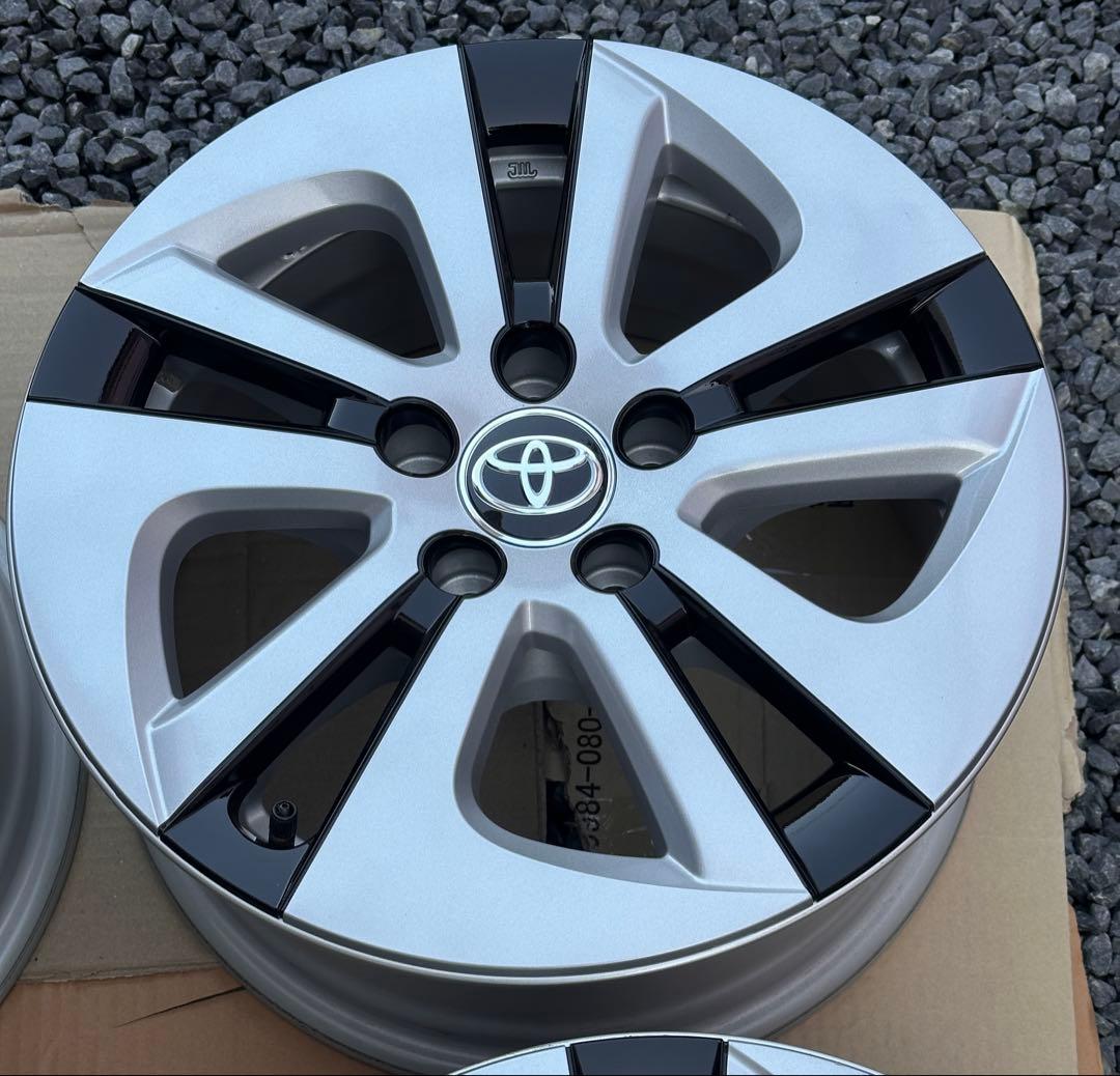 新車外し　50プリウス　トヨタ 15インチ ホイール シルバー/ブラック