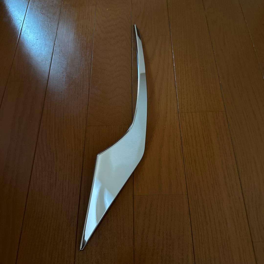 モデリスタ　プリウスPHV ZVW52 フロントグリルガーニッシュ