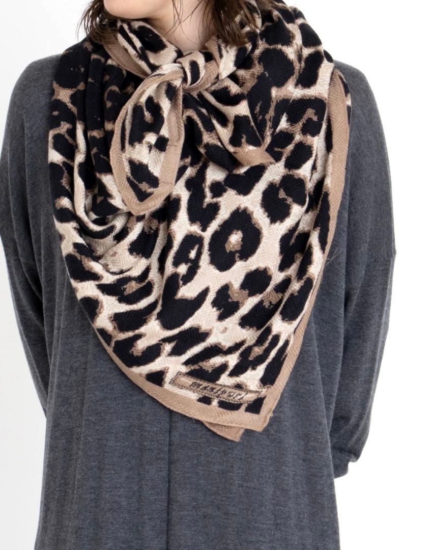 美品　manipuri ウールシルクヘリンボーン織レオパードストール　120